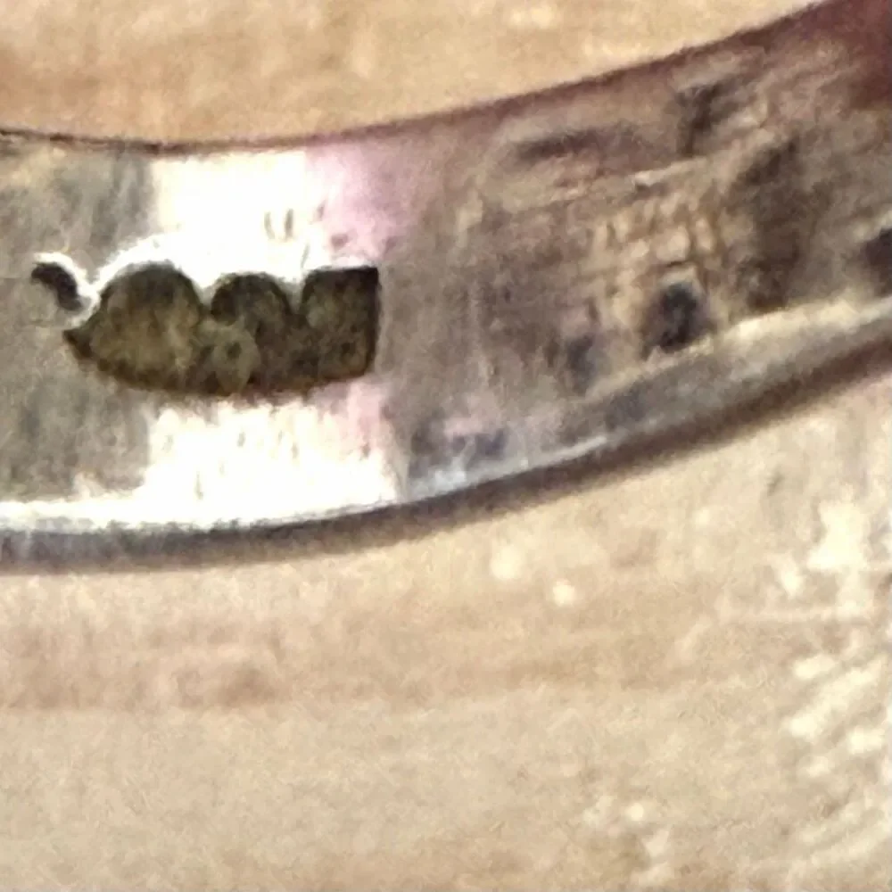 Vintage Sterling Silver black stone  Filigree Ring